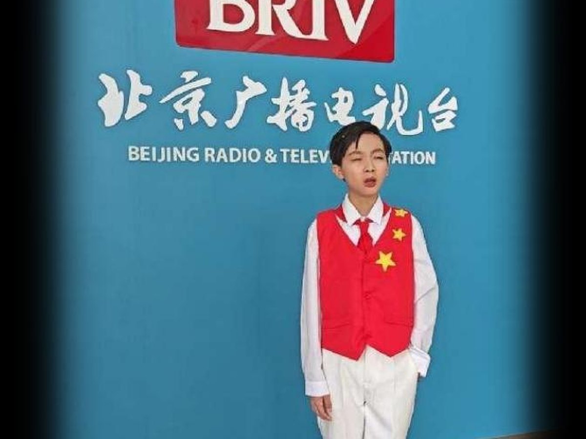 电视台录制现场：学员留影